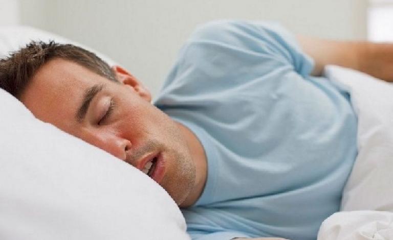 إجراءات سهلة لتعديل روتين نومك في 3 أسابيع