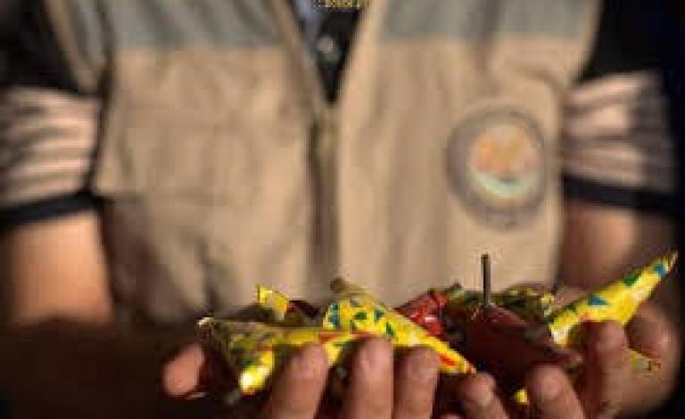 "الاقتصاد" بغزة تصادر مفرقعات وألعاب أطفال ممنوعة بخانيونس