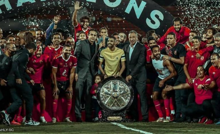 زكريا خلال تتويج الأهلي ببطولة الدوري