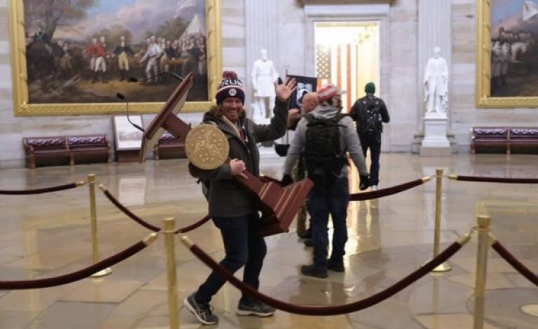 أول تعليق من جو بايدن على أحداث اقتحام الكونغرس