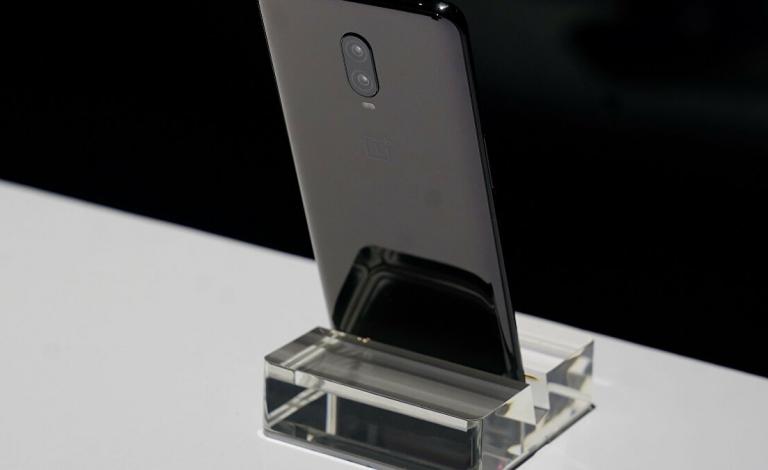 أحد مؤسسي "وان بلس" يطلق "لا شيء" من لندن