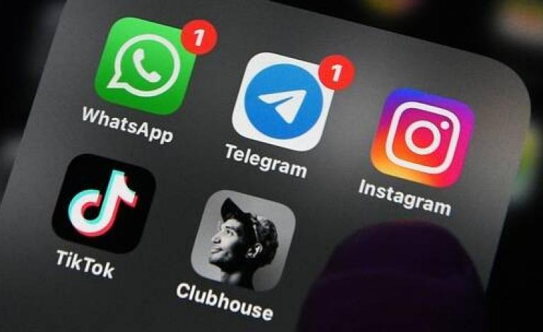 تطبيقات تجمع أكبر حجم من بياناتك الشخصية!