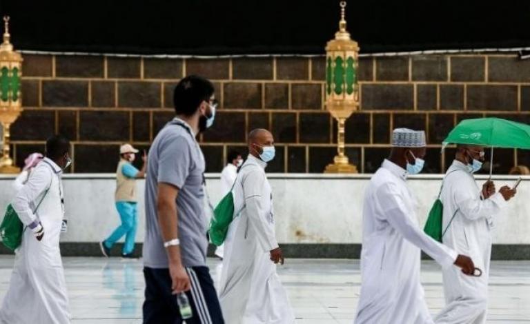 السعودية توضح الشروط والإجراءات التي تسبق أداء العمرة