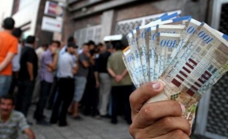 الكشف عن موعد وآلية صرف رواتب الأسرى والمحررين