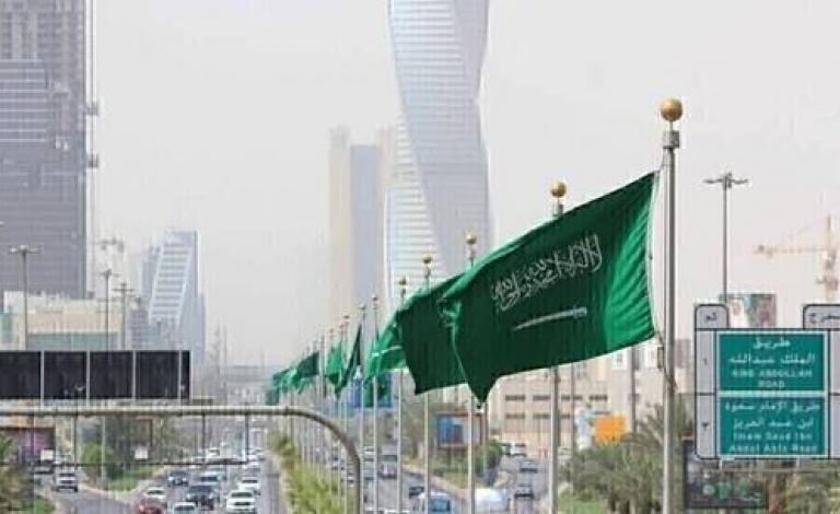 السلطات السعودية توقف مسؤولين متقاعدين ضمن قضية فساد كبيرة