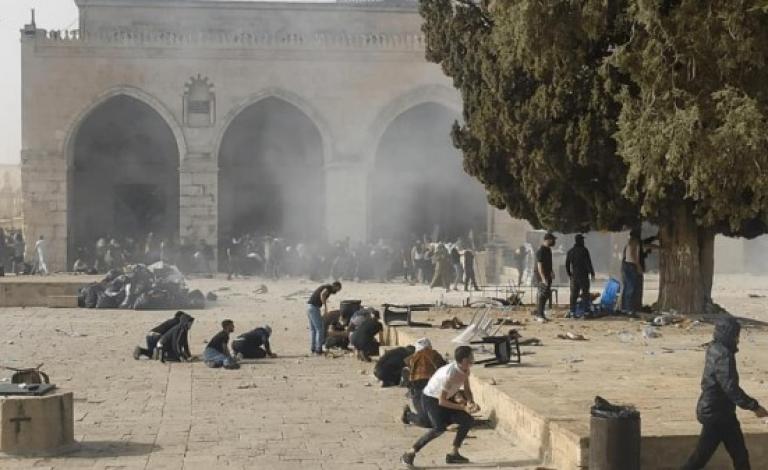 مدير المسجد الأقصى: نحن الآن في ساحة حرب