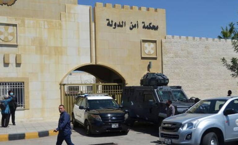 الأردن: الحكم بالسجن لمدة 15 عاما بحق باسم عوض الله والشريف حسن