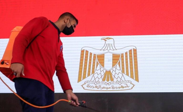مصر.. الصحة تكشف حقيقة تسجيل إصابة بمتحور كورونا الجديد "أوميكرون" في البلاد