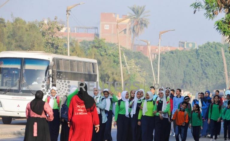 بسبب متحور أوميكرون.. وزير التعليم المصري يحسم الجدل بشأن تعطيل الدراسة