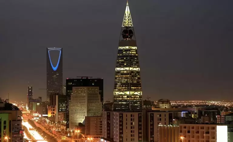 أمير سعودي: "حل بسيط" بلبنان ليعود ملاذا آمنا للسياحة والاستثمار