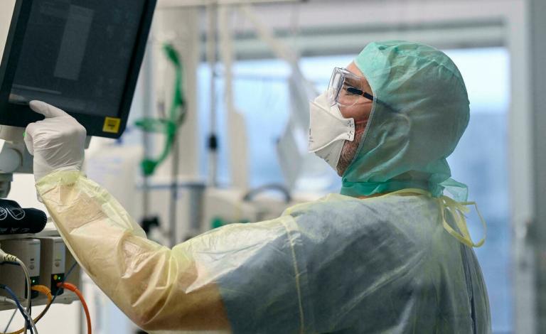 الصحة العالمية: خطورة "أوميكرون" لا تزال عالية جدا