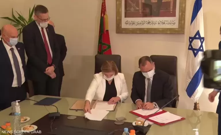 التوقيع على اتفاقية تبادل تجاري بين المغرب والاحتلال
