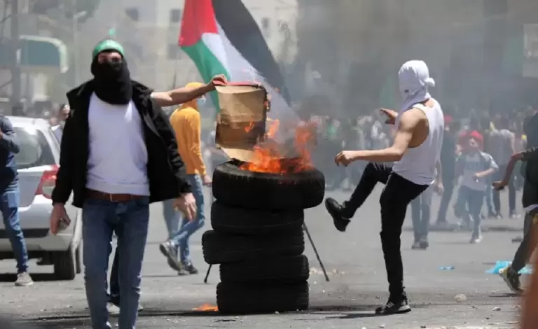 مواجهات-الفلسطينيين-مع-قوات-الاحتلال-في-الضفة-الغربية.webp