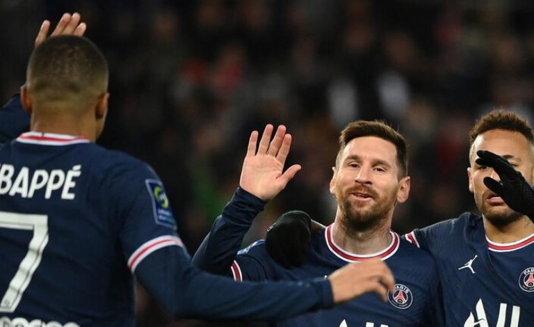 بعد 56 يوما.. ميسي يكسر "صيامه الباريسي"