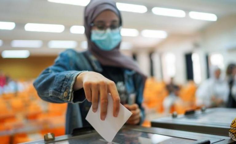 فرز أوراق الاقتراع من انتخابات مجلس طلبة جامعة بيرزيت 2022