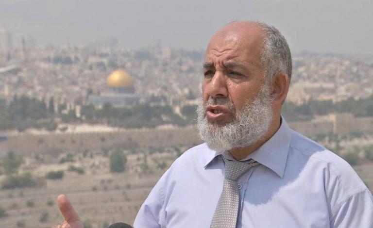 الاحتلال يفرج عن الشيخ ناجح بكيرات بشروطٍ مُقيّدة