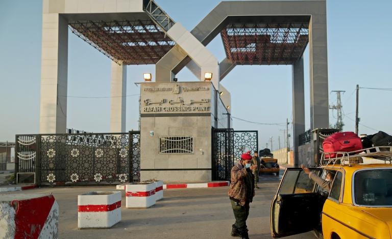 آلية السفر عبر معبر رفح غدًا الخميس