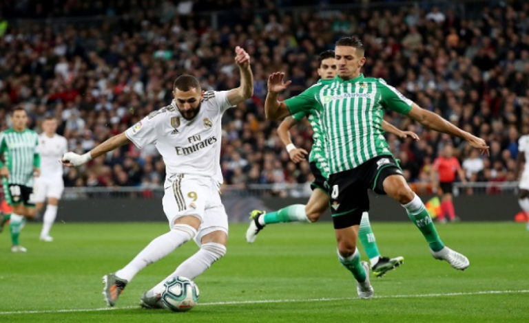 ثنائية برازيلية تقود ريال مدريد للفوز على بيتيس
