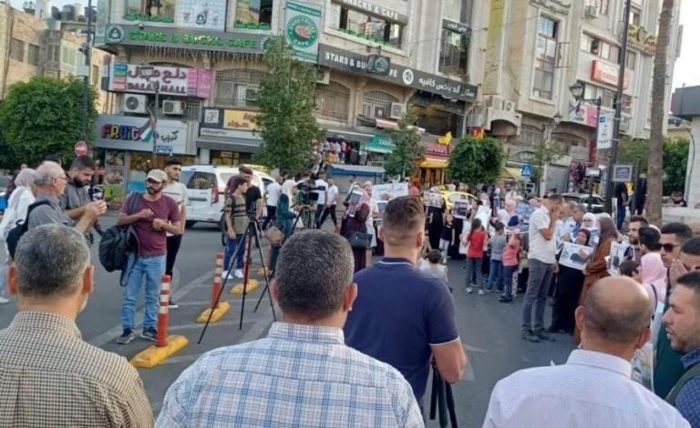 وقفة برام الله رفضًا للاعتقال السياسي