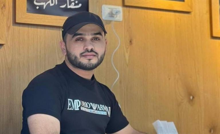 مجموعة حقوقية: المطارد مصعب اشتية تعرض لضرب وتعذيب بسجون السلطة