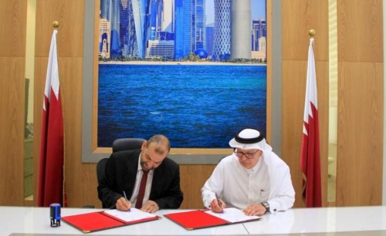 اللجنة القطرية توقع اتفاقية لدعم زواج 250 شابا بغزة