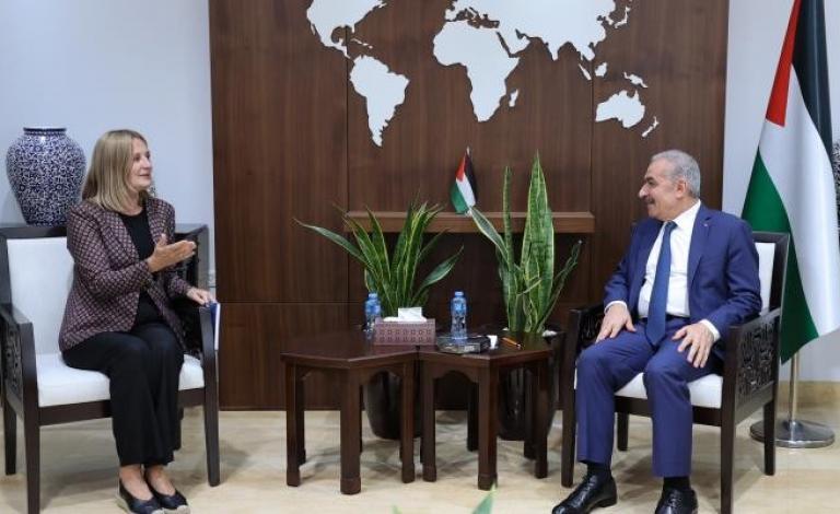 اشتية يوجه رسالة للمجتمع الدولي بشأن إجراء الانتخابات في القدس