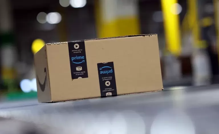 اشترت لطفلتها "لابتوب".. فكانت الصدمة داخل "صندوق أمازون"