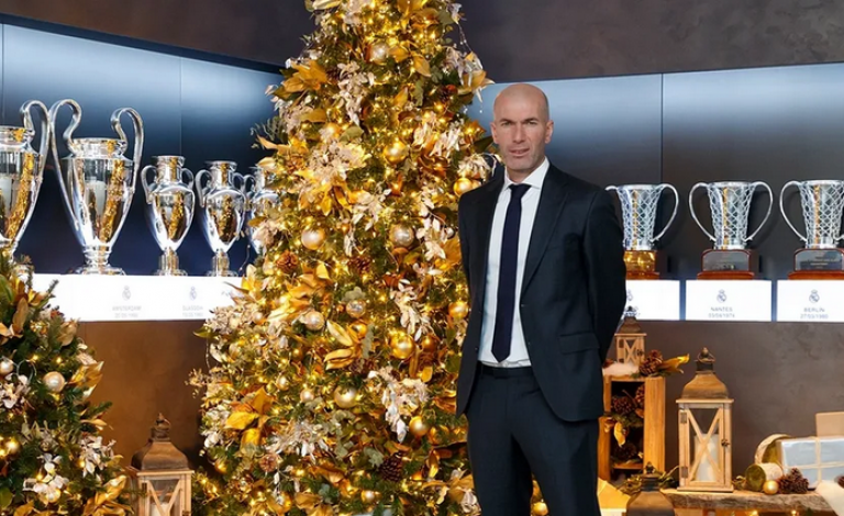 ريال مدريد يتضامن مع زيدان.. ورئيس الاتحاد الفرنسي يعتذر له