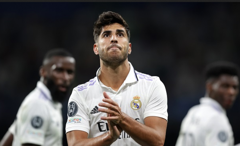 أسينسيو ولاعب بايرن.. برشلونة يستعد لميركاتو الطوارئ