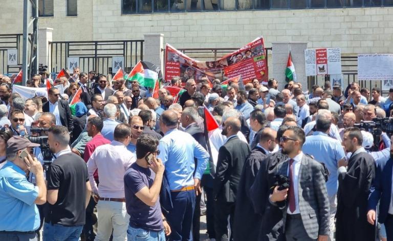 نقابة المحامين تعلن استمرار تعليق العمل أمام كافة المحاكم