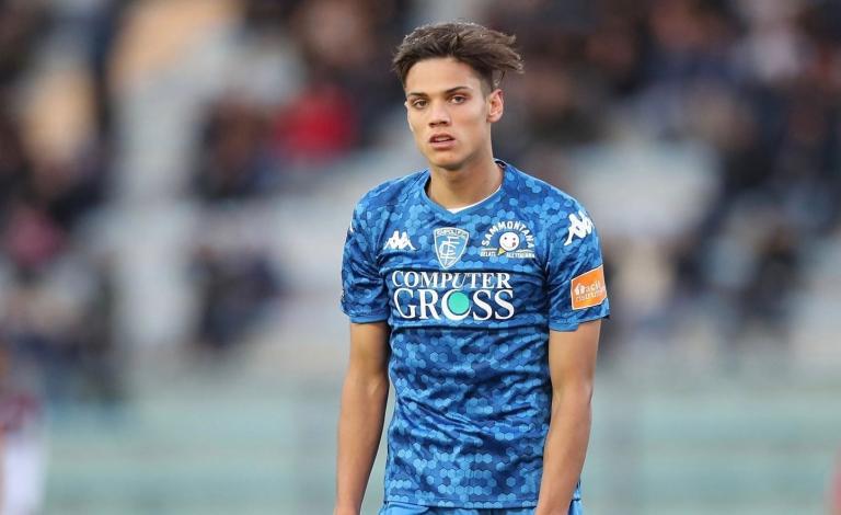 أنشيلوتي يدفع ريال مدريد صوب صفقة إيطالية