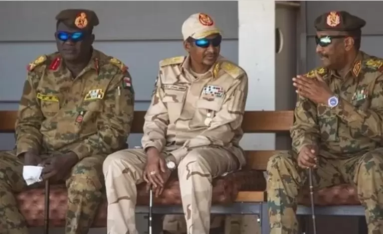 صراع حميدتي والبرهان.. ما أسباب الأزمة بين الجيش و"الدعم السريع" بالسودان؟