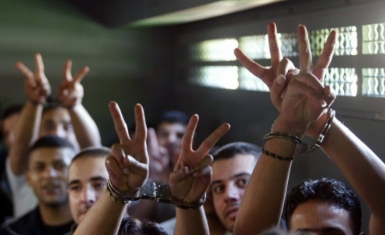 الحركة الأسيرة تعقب على مناورة مقاتلي المقاومة في جنوب لبنان