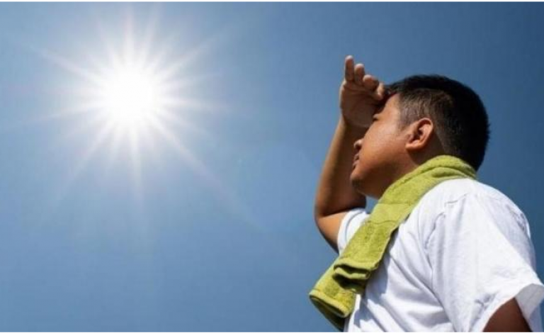 أعراض تحذرك من خطر ضربة الشمس