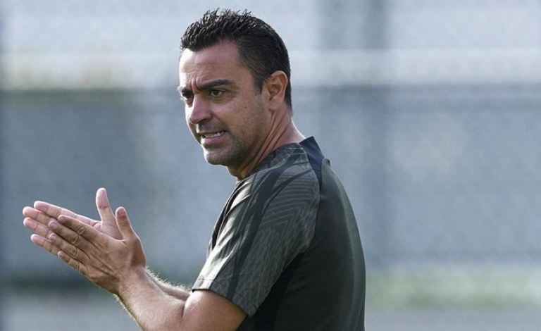 تشافي يخطط لمذبحة في برشلونة