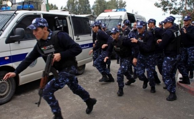 حماس تستنكر جريمة قتل أجهزة السلطة مواطناً بطولكرم