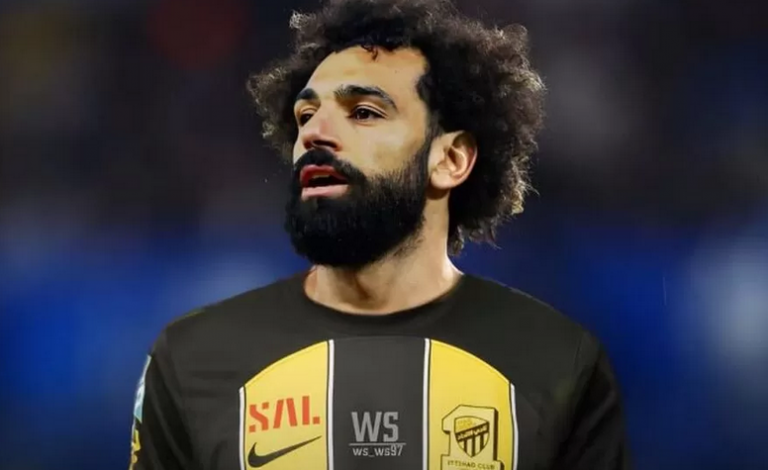 اتحاد جدة يغري صلاح وليفربول بعرض ضخم