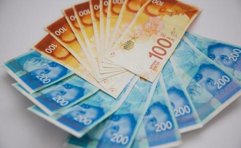fan-new-israeli-shekel-series-c-isolated-white-background-money-stack-bills-banknotes-138240302-1677870938.jpg