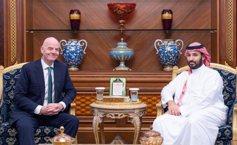 ولي العهد السعودي ورئيس الفيفا
