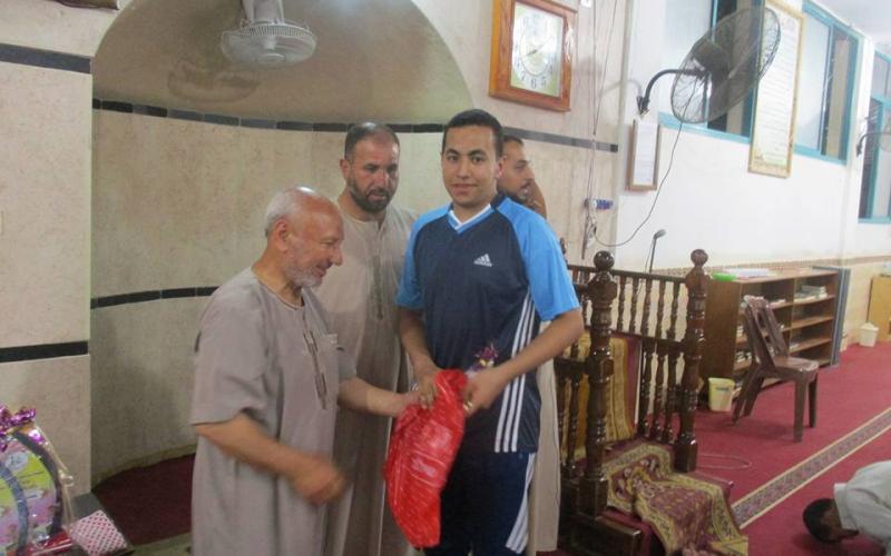 تكريم متفوقي الثانوية العامة بمسجد عقبة بن نافع (2)