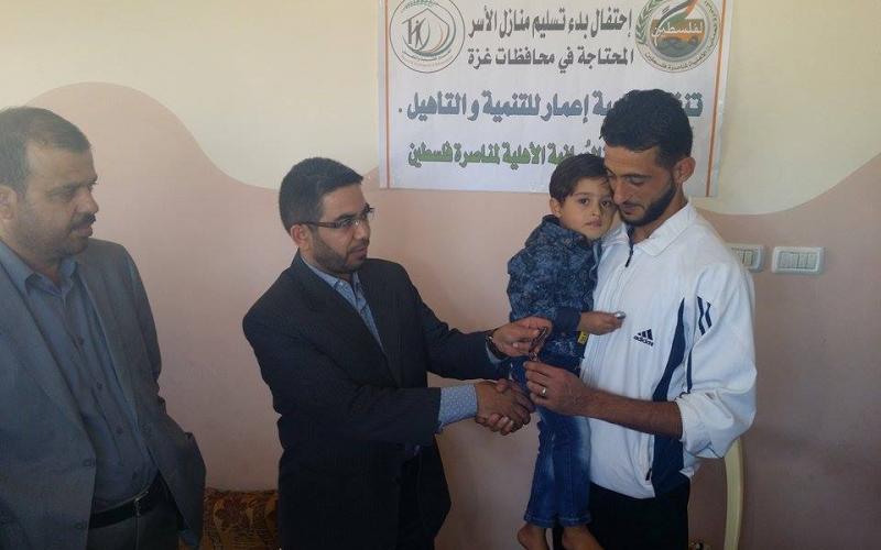 12204637_1679755575576039_1736542652_n