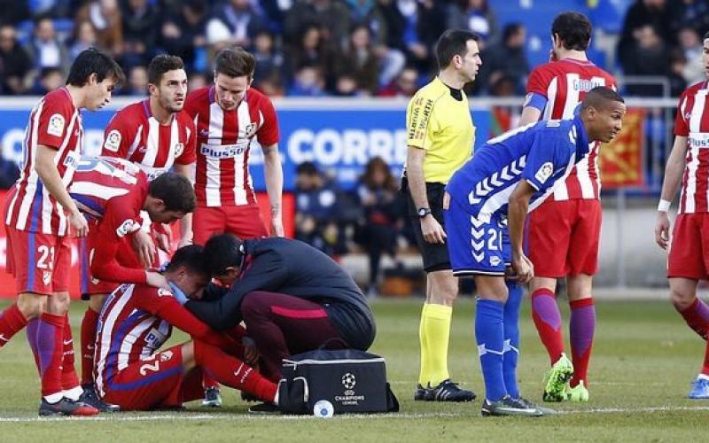 إصابة خيمينيز قد تبعده شهرين عن أتلتيكو مدريد