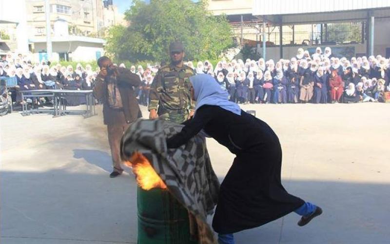 جج