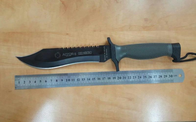 سكاكين للكوماندوز البحري بغزة