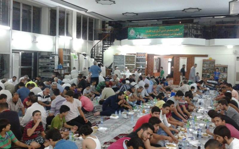 حماس تقيم إفطارها السنوي بمدينة صيدا