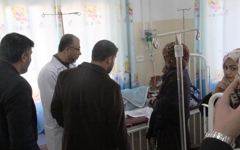  «الوئام» تسلّم الخدمات الطبية بشمال غزة جهاز تخدير لغرفة العمليات (4)