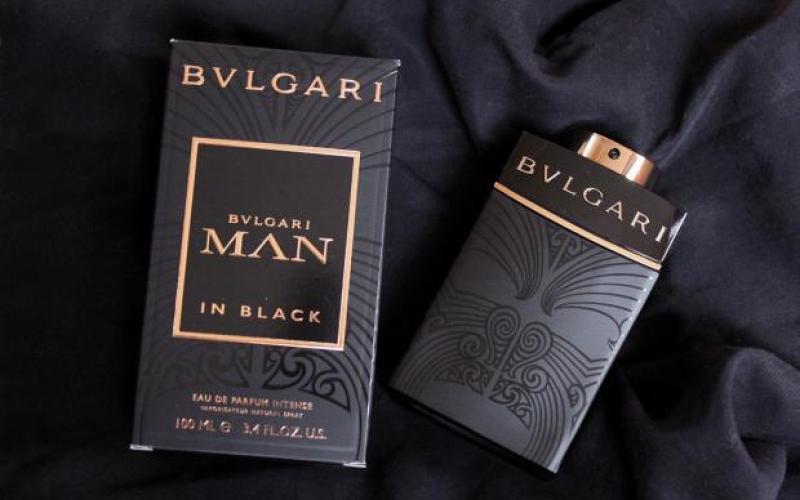 twr_ltrwyh_-8_bvlgari_man_in_black