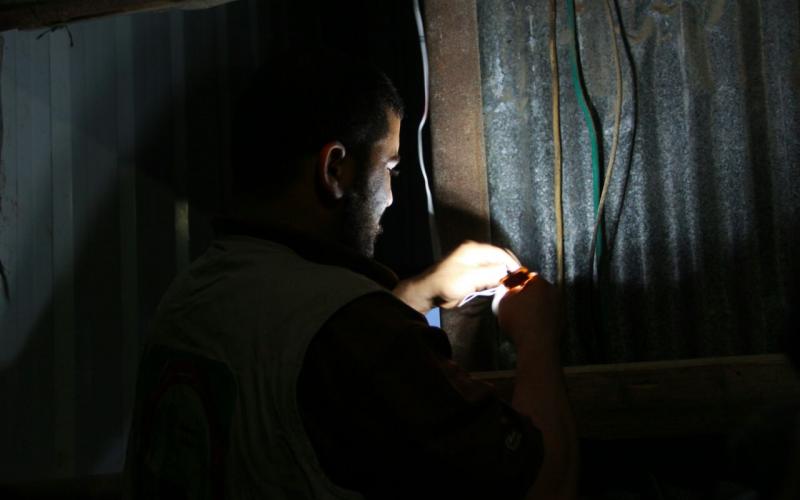 حماس تقدم مساعدات خيرية بتكلفة 60 ألف دولار بدير البلح