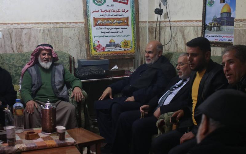 نواب محافظة خان يونس يزورا عدد من دواوين العائلات %e2%80%ab(199325600)%e2%80%ac %e2%80%ab%e2%80%ac