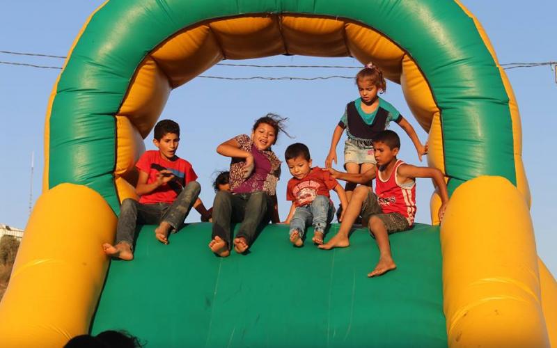 جمعية الصلاح تُنظم حفلا ترفيهيا وإفطارا لأيتام غزة